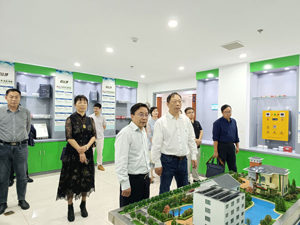 湖南省政协副主席、民建湖南省委会主委赖明勇莅临乐竞平台走访调研